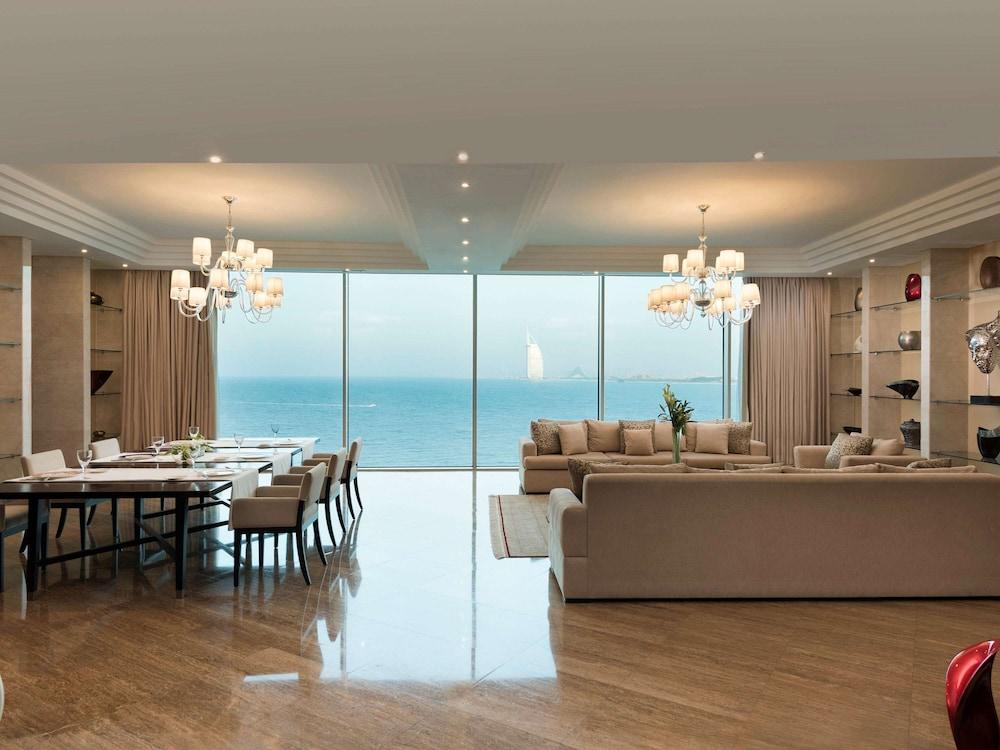 Rixos The Palm Hotel & Suites - Ultra All Inclusive — 5