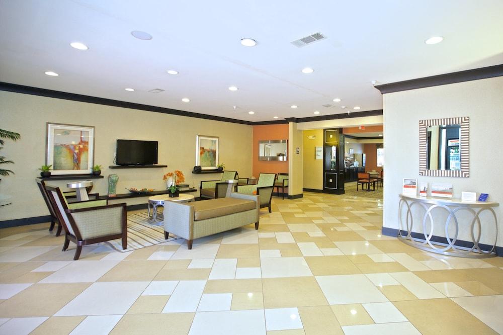 Holiday Inn Express Hotel and Suites ACWORTH - KENNESAW NORTHWEST — 5