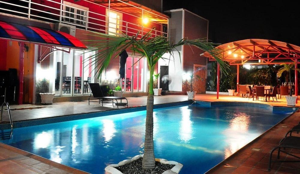PROTEA HOTEL APO APARTMENTS — 2