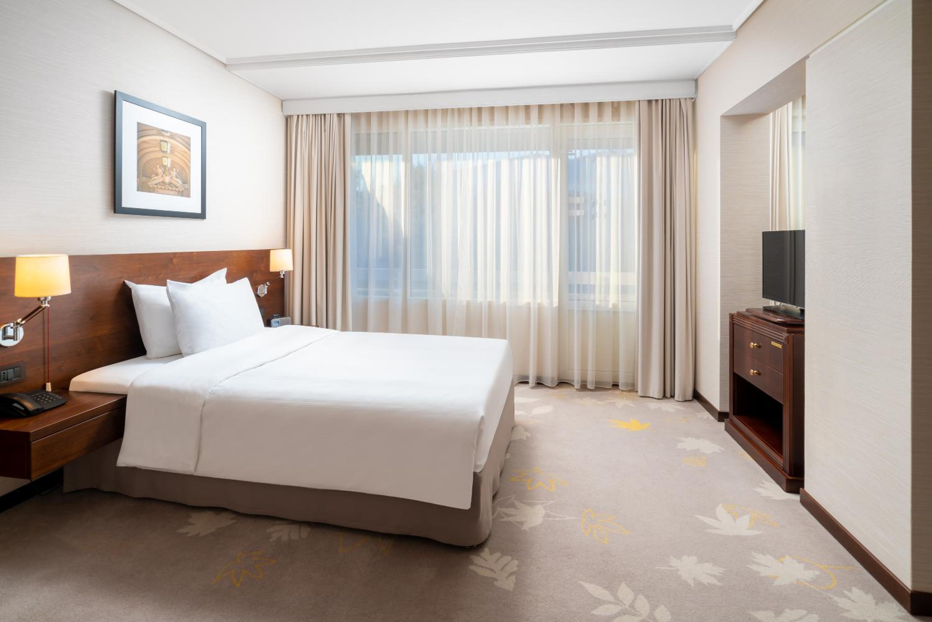 CROWNE PLAZA BUCHAREST — 7
