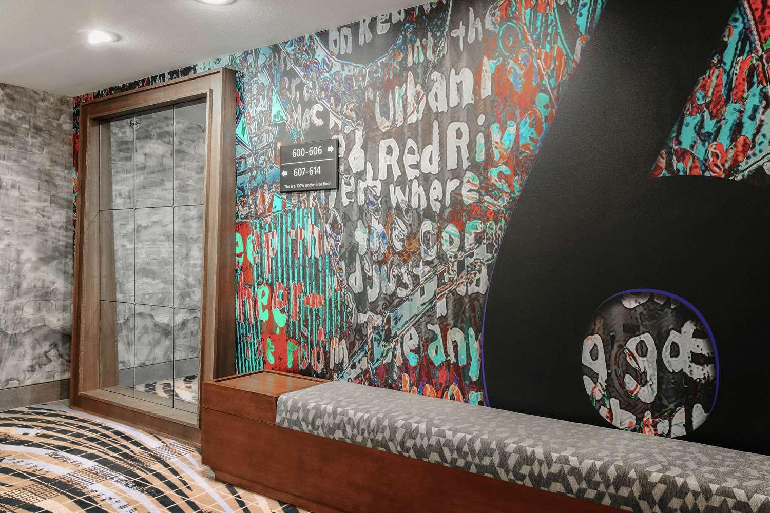 Hampton Inn & Suites Austin-Downtown — 3