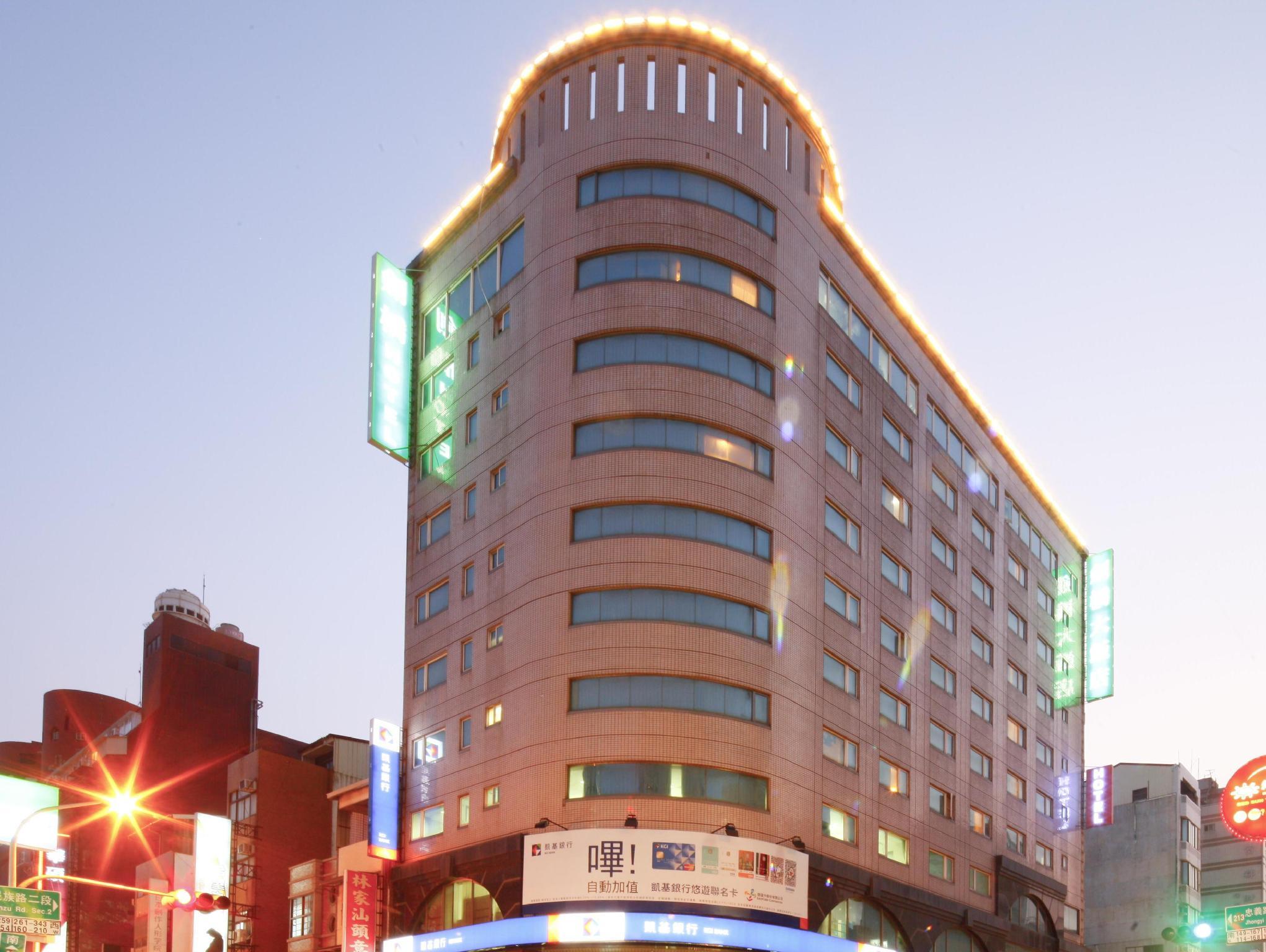 Cambridge Tainan 880455 — 4
