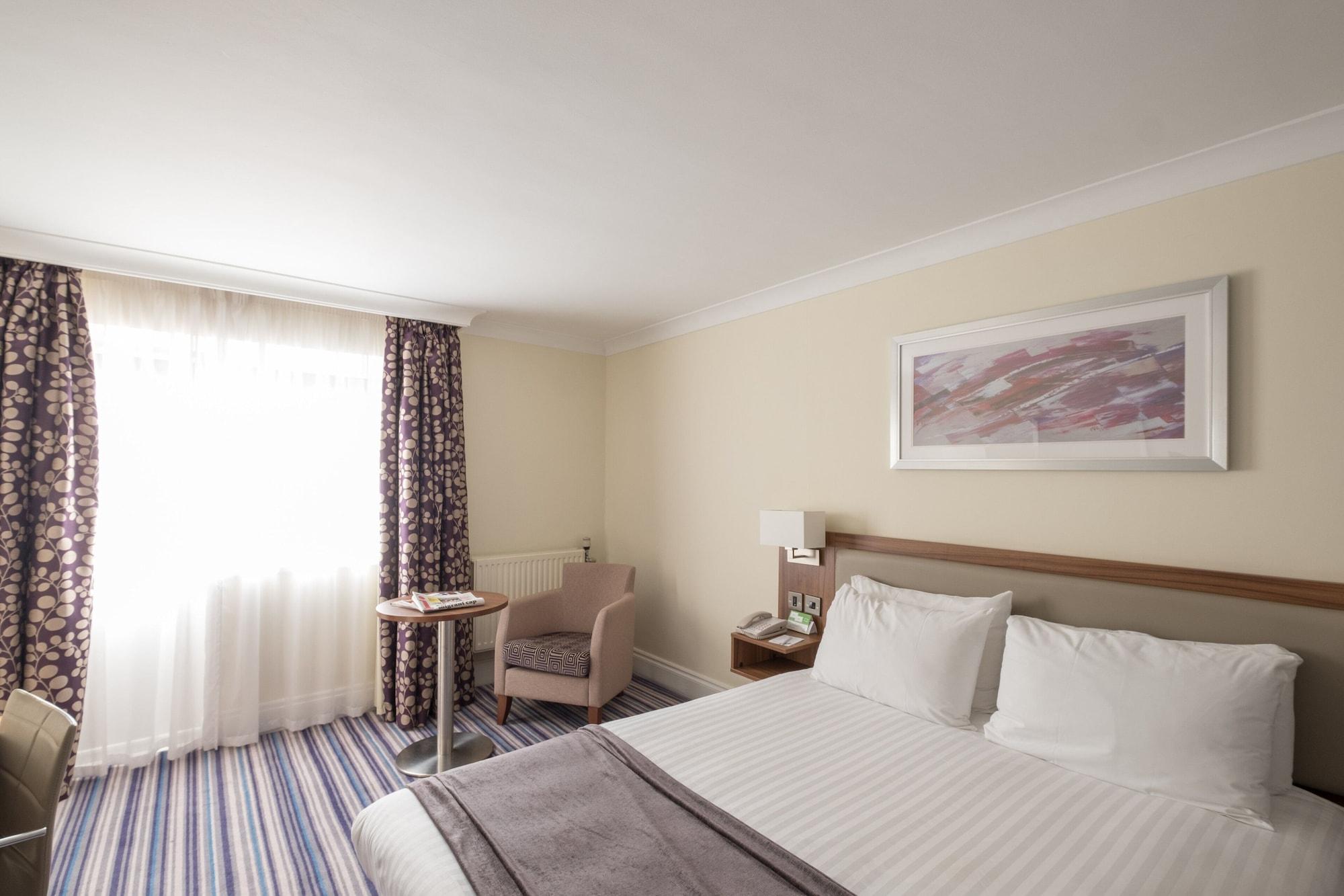 Holiday Inn Swindon — 8