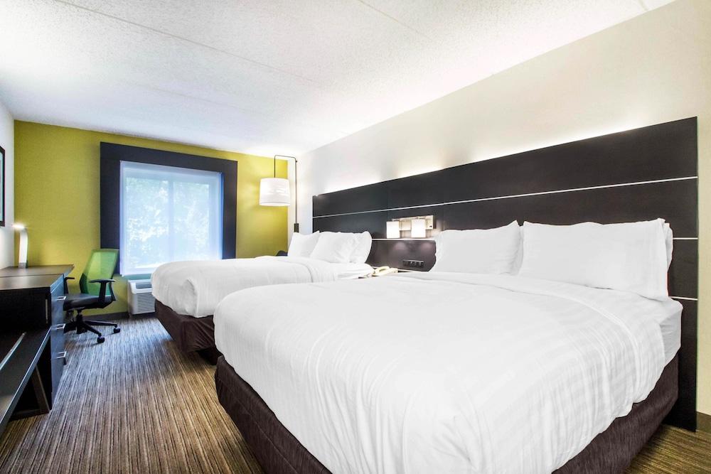 Holiday Inn Express And Suites Albany Airport- Wolf Road — 10