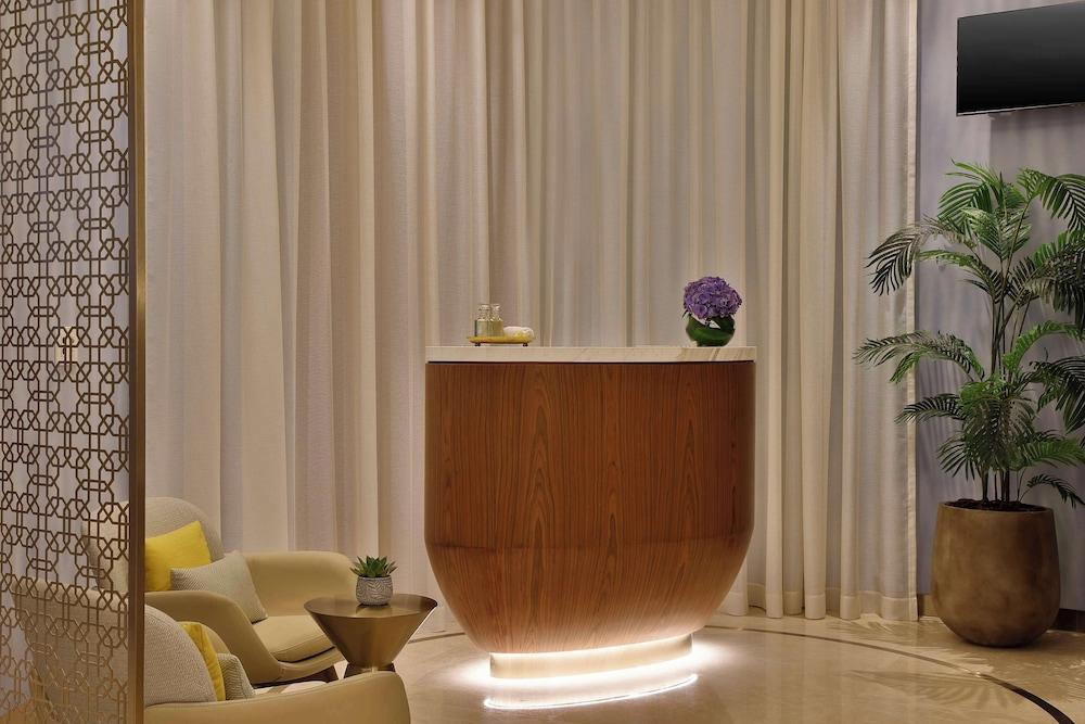 Hilton Garden Inn Dubai Business Bay — 5