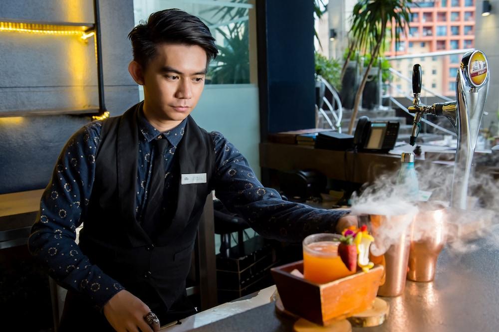 City Garden Hotel Makati — 9