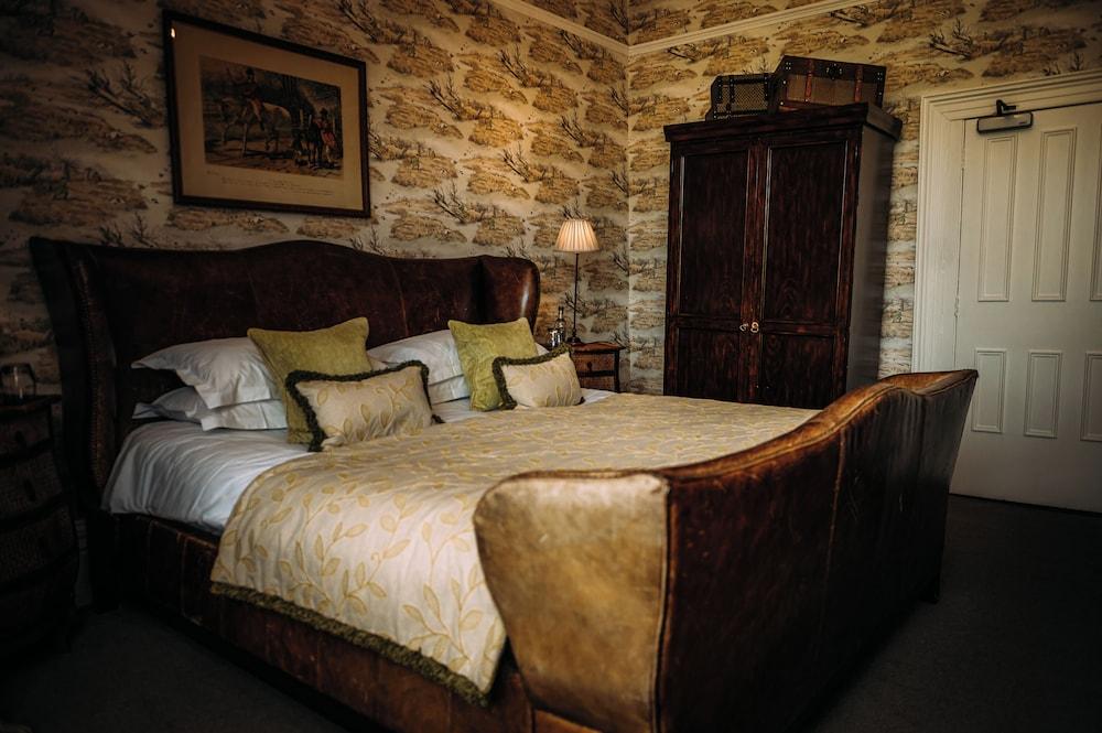 Mitton Hall — 9