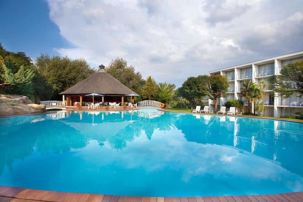 AVANI MASERU HOTEL — 3