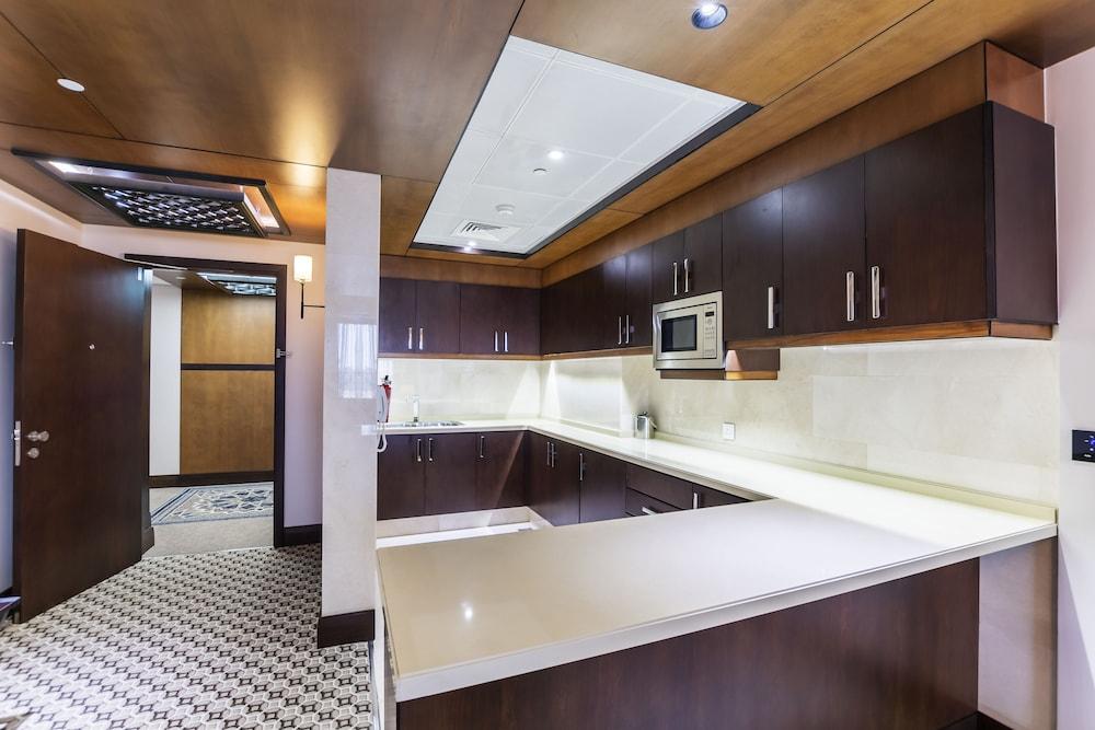 Ayla Grand Hotel — 4