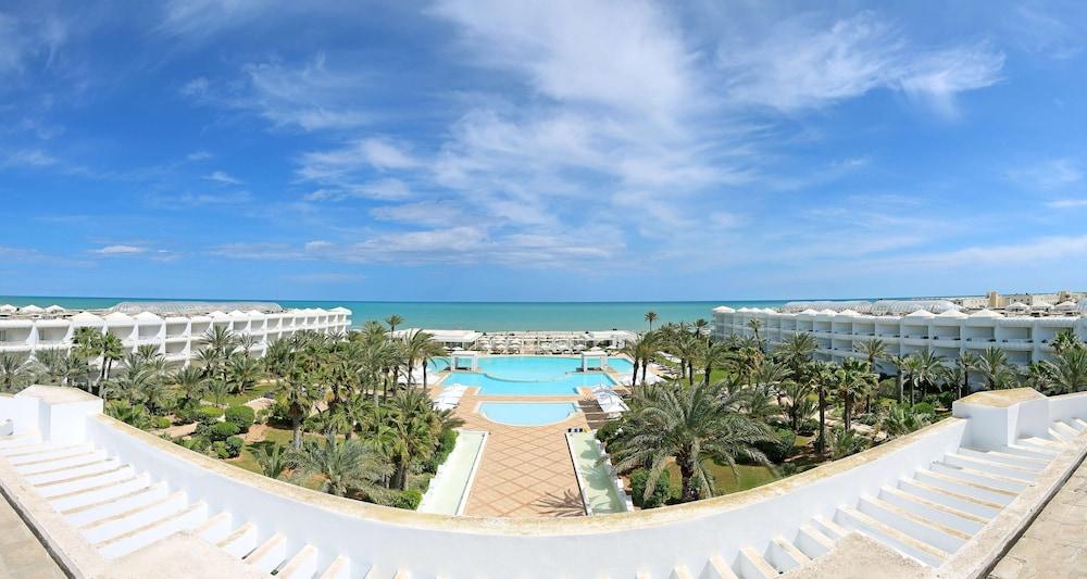 Radisson Blu Palace Resort and Thalasso 129314 — 4