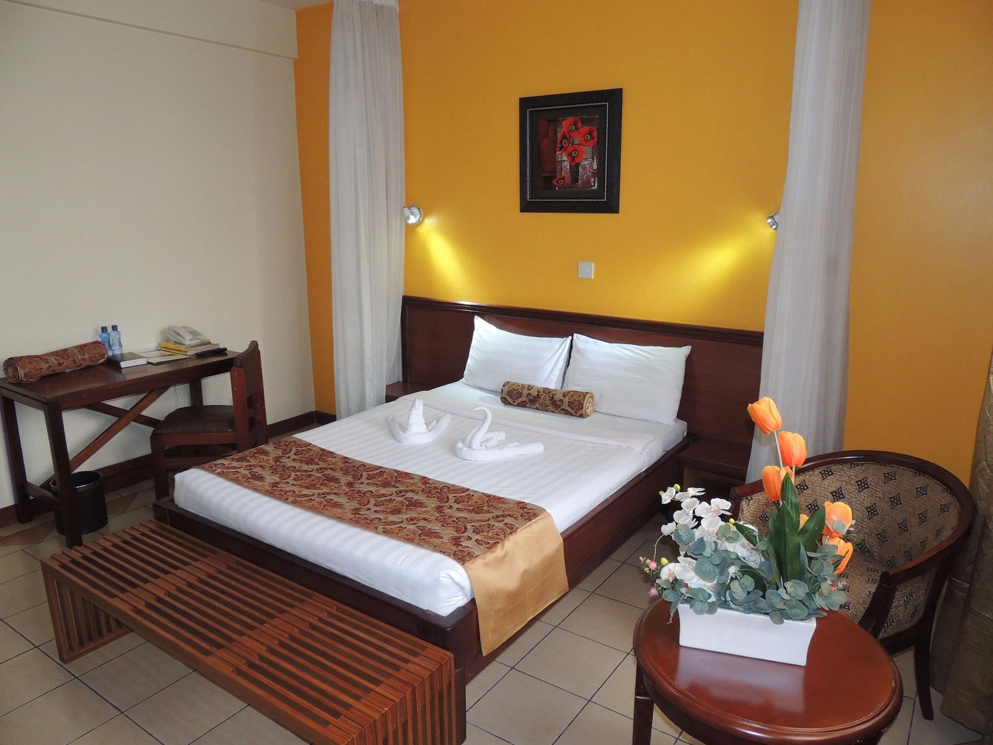 THE HENNESSIS HOTEL 1057788 — 10