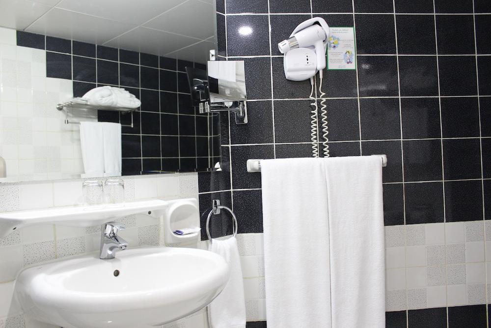 Al Diar Dana Hotel — 6