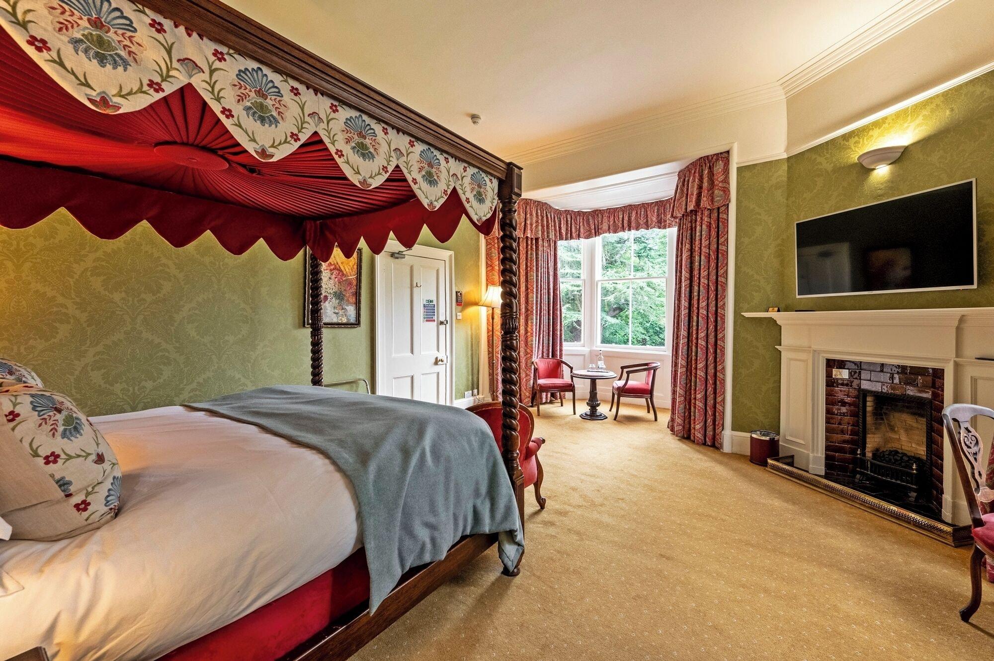 BUNCHREW HOUSE HOTEL — 8