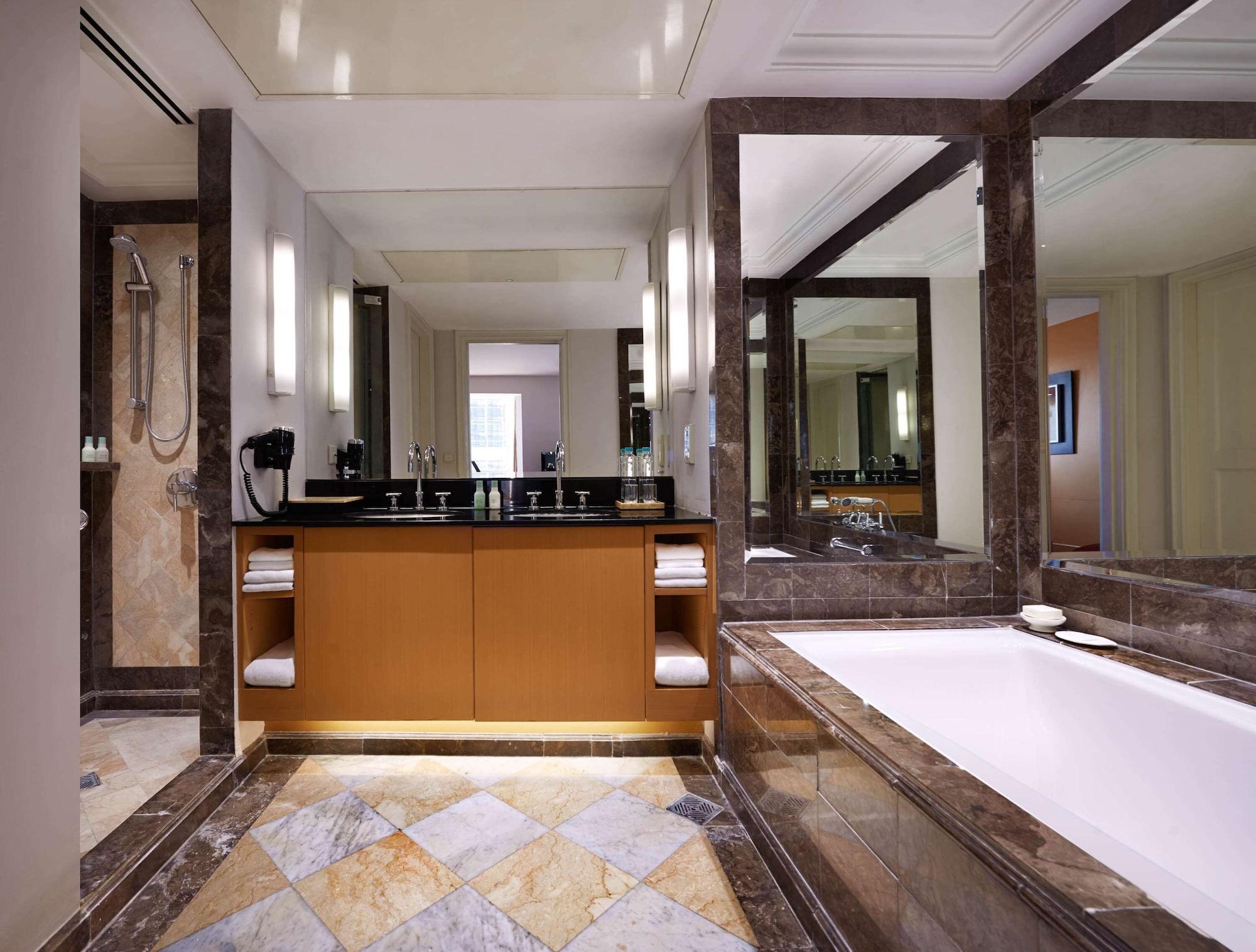 GRAND HYATT JAKARTA — 9