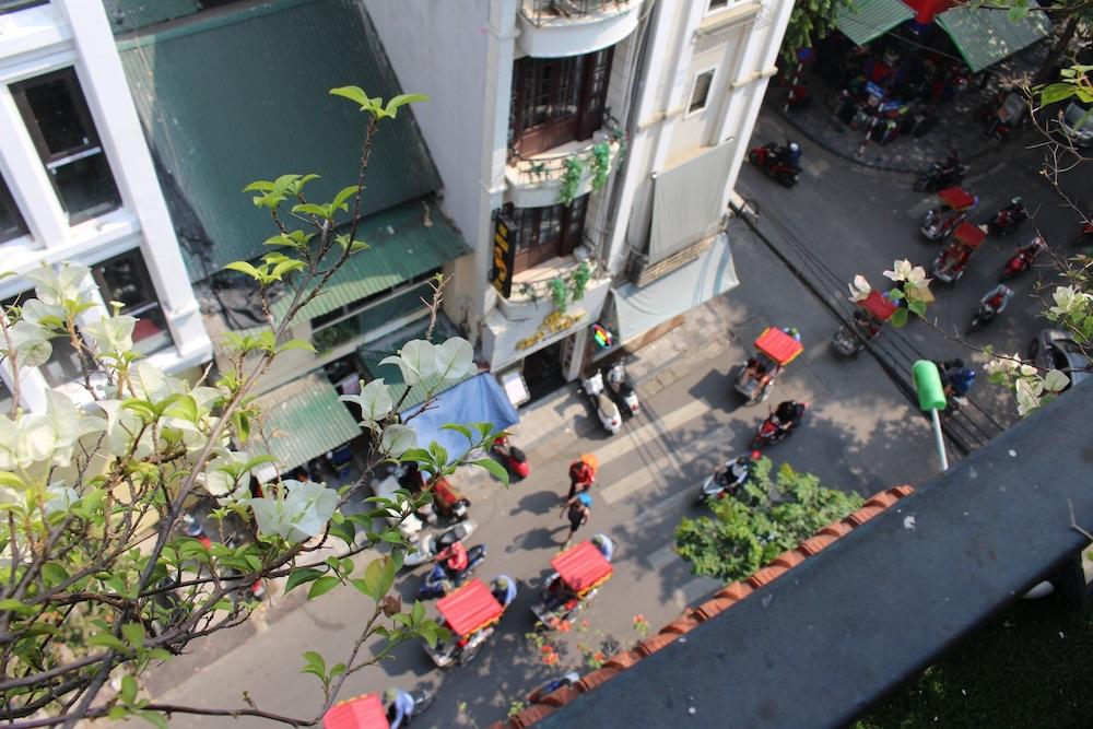 Au Coeur d'Hanoi Boutique Hotel — 5