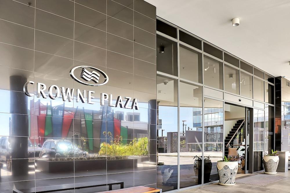 Crowne Plaza Residences Port Moresby — 3