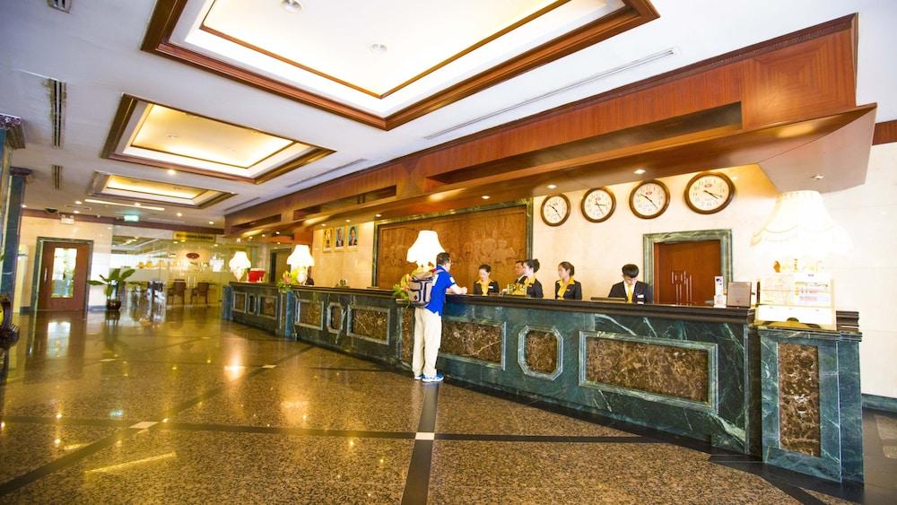 PHNOM PENH HOTEL — 4