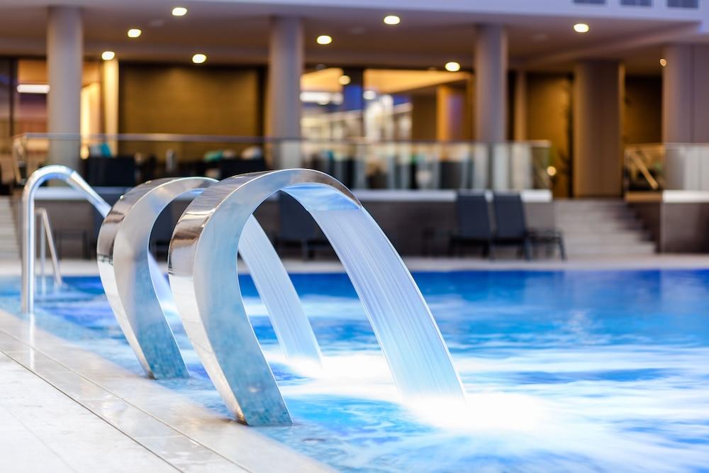 Ramada Plaza by Wyndham Bucharest Convention Center — 7