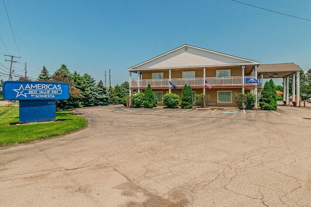 Americas Best Value Inn Austinburg — 4