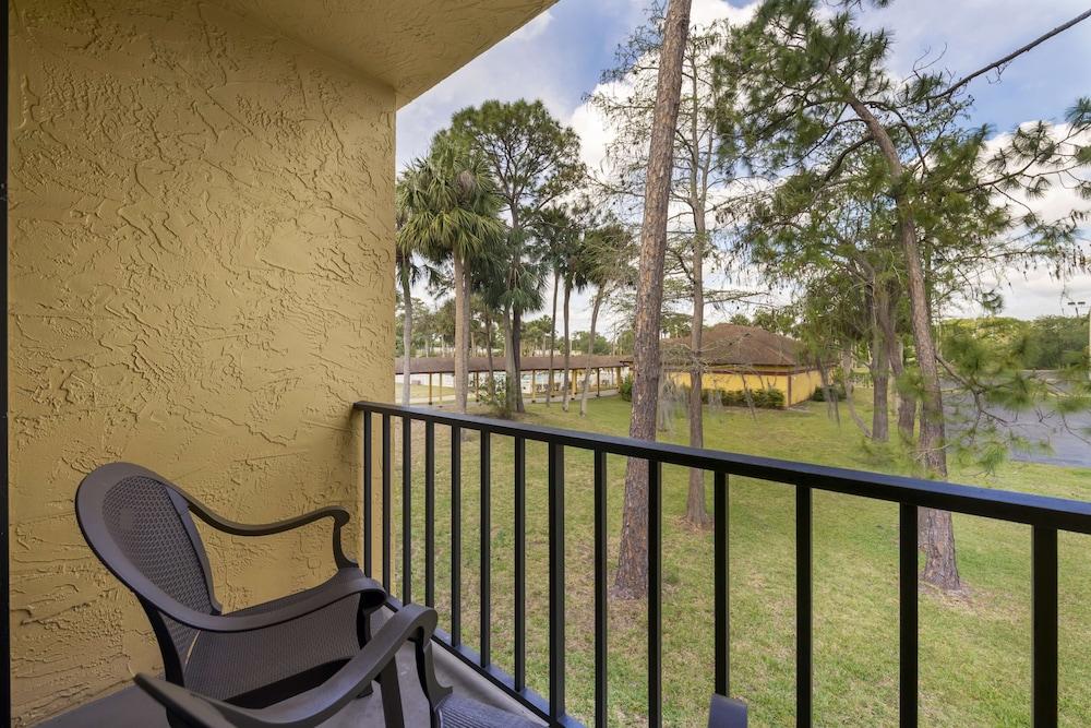 Best Western International Speedway Hotel — 7