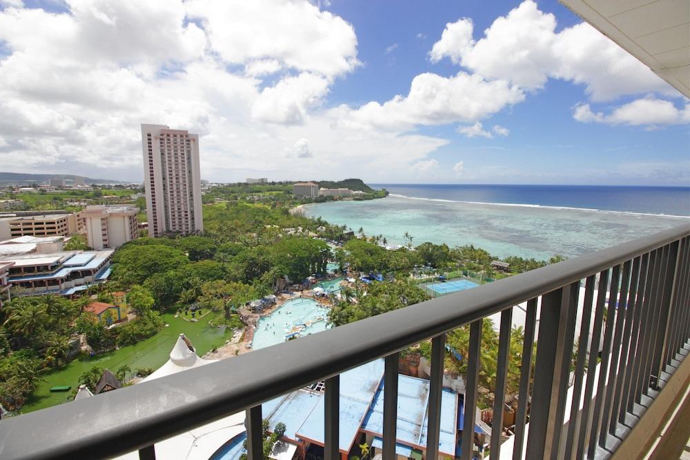 Pacific Star Resort and Spa 1086968 — 2