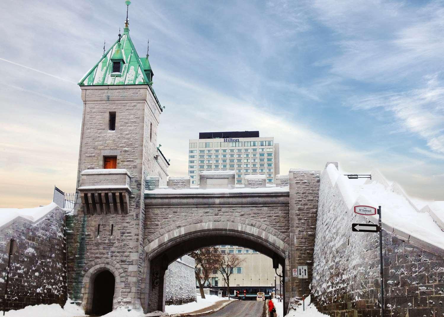 HILTON QUEBEC — 9