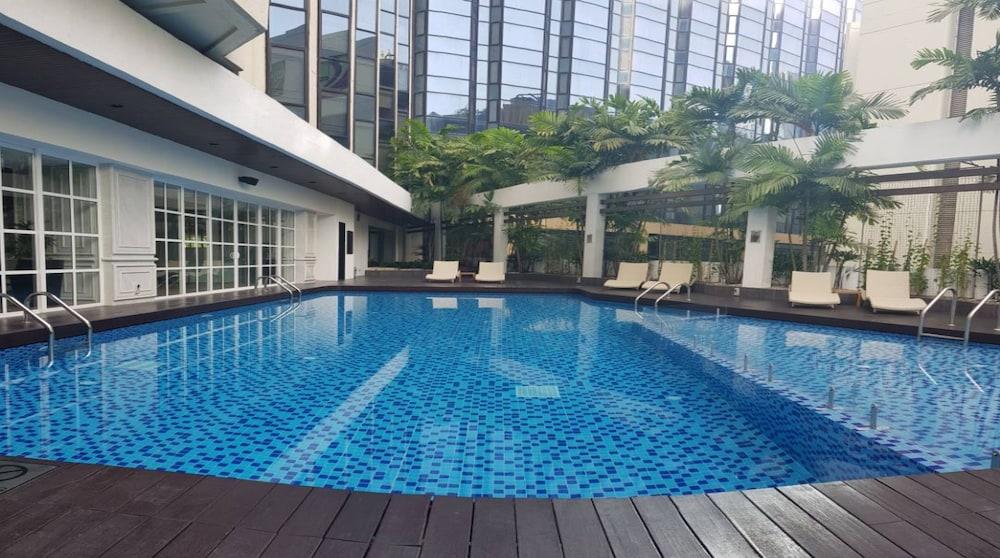 MELIA KUALA LUMPUR 17924 — 2