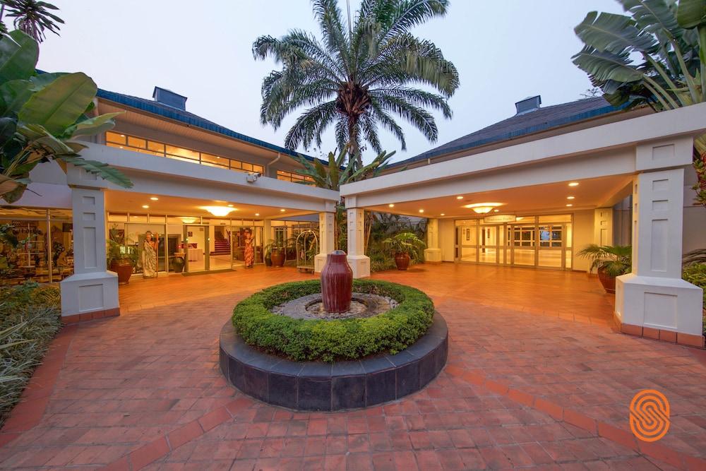 Lake Kivu Serena Hotel — 5