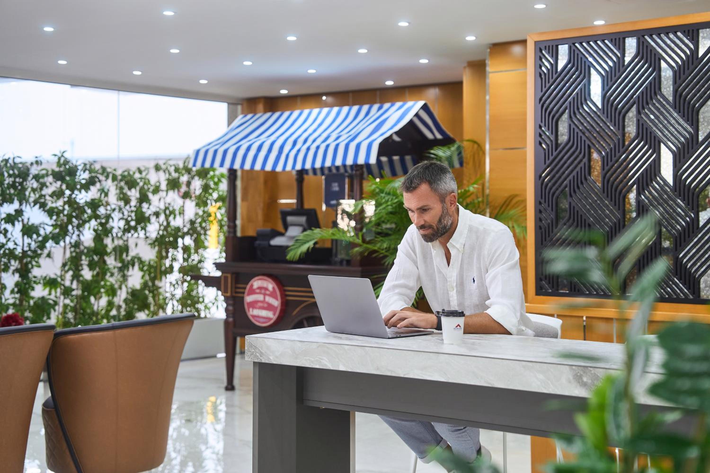 Golden Sands Hotel Apartments 3-5-10 — 6