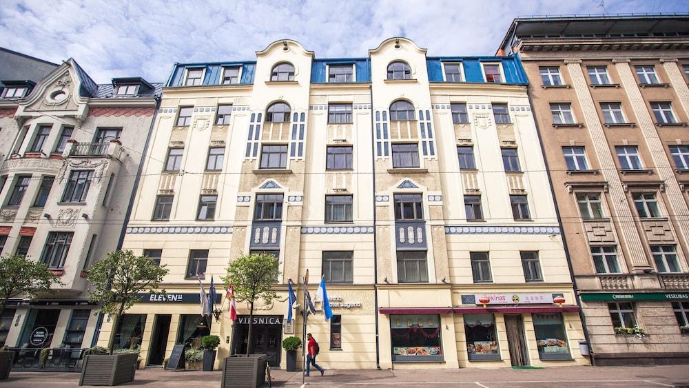 HESTIA HOTEL JUGEND — 2