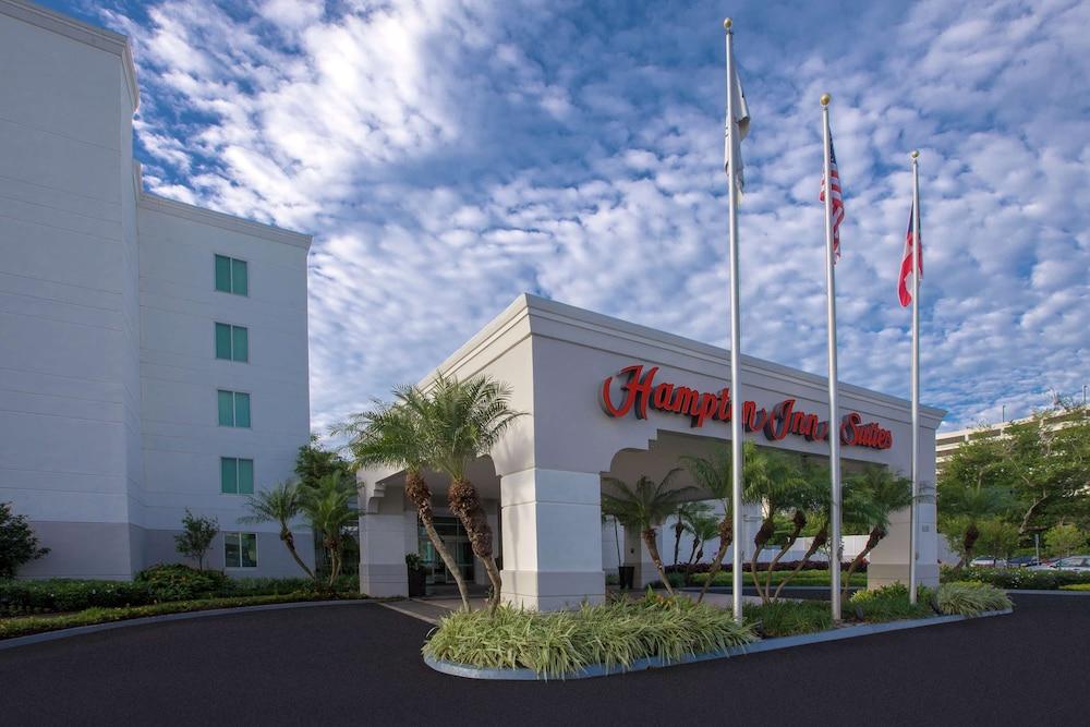 Hampton Inn & Suites San Juan — 2