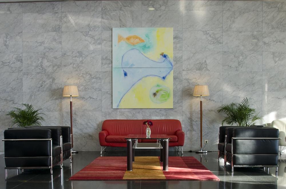 VIP Executive Santa Iria Hotel 99132 — 9