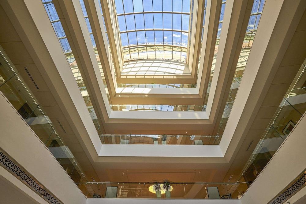 Safir Fintas Hotel Kuwait — 9