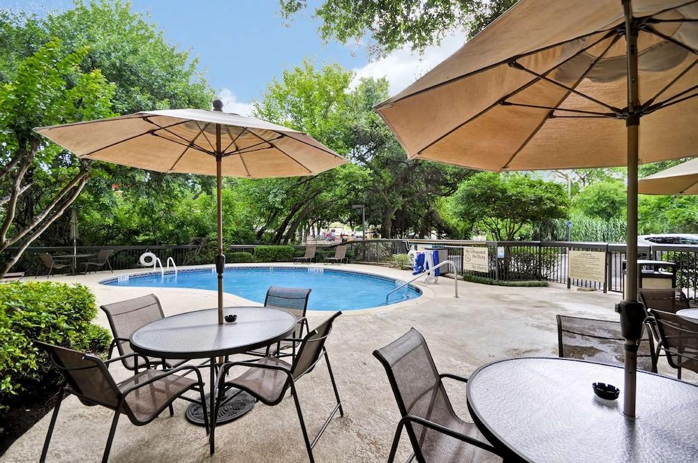 Hampton Inn Austin North At I - 35 & Hwy 183 — 5