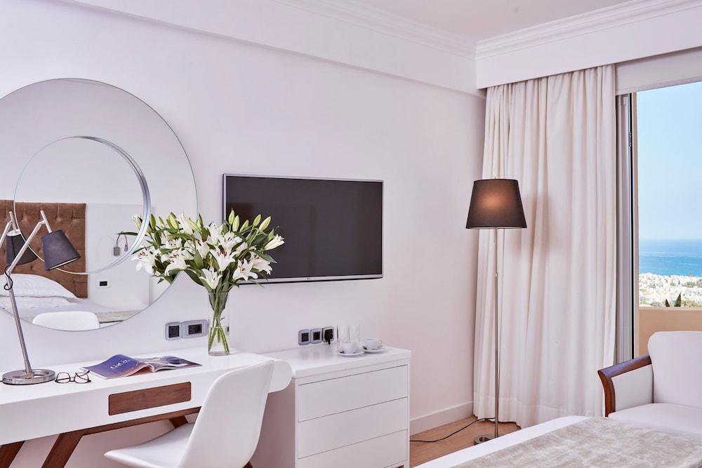 Grecian Park Hotel — 8