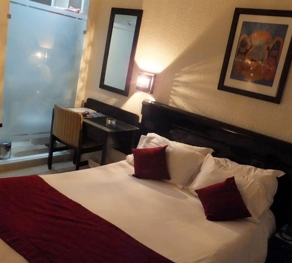 Ambassadeurs Hotel 1253758 — 7