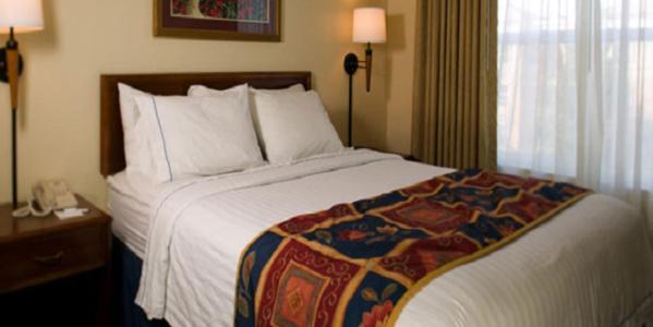 Hawthorn Suites by Wyndham Fort Wayne — 6