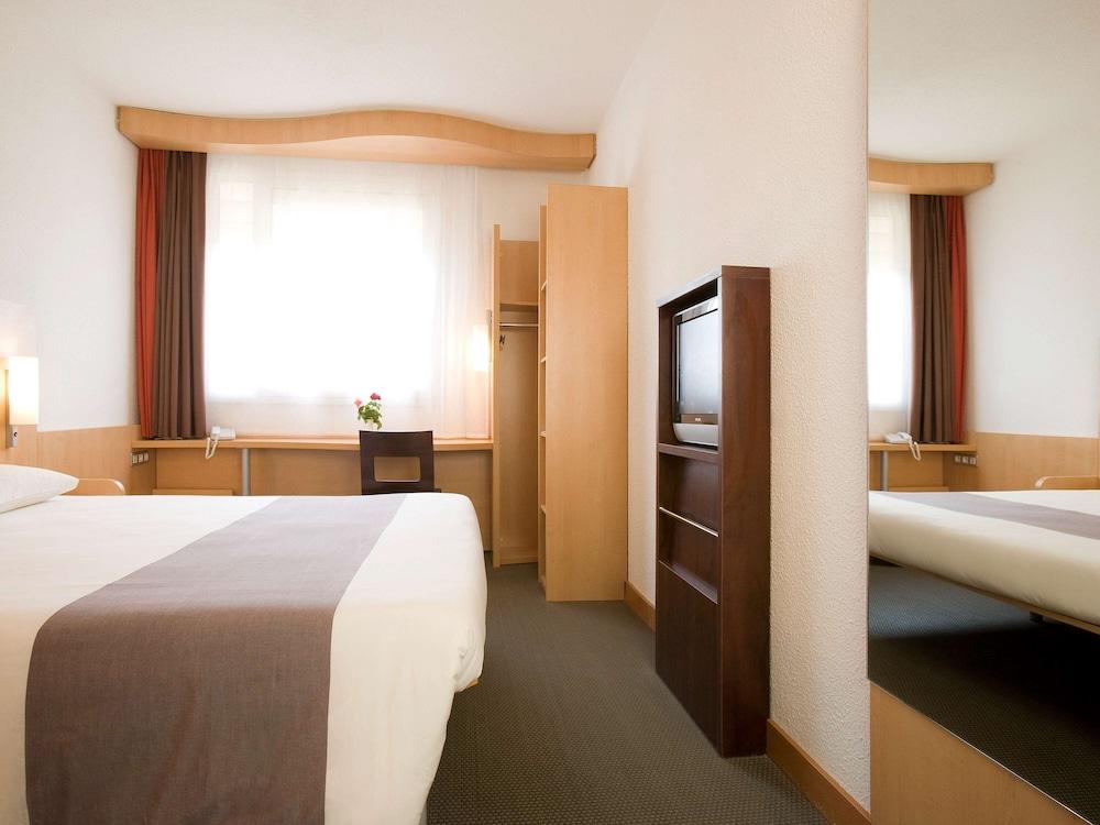 Ibis Cotonou — 6