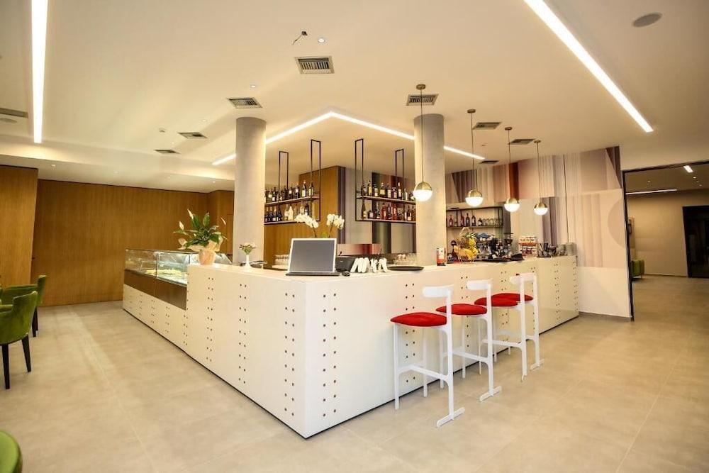 HOTEL PAVARESIA 998395 — 7