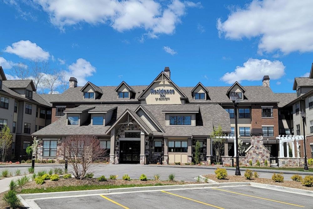 Residence Inn Milwaukee Brookfield — 2