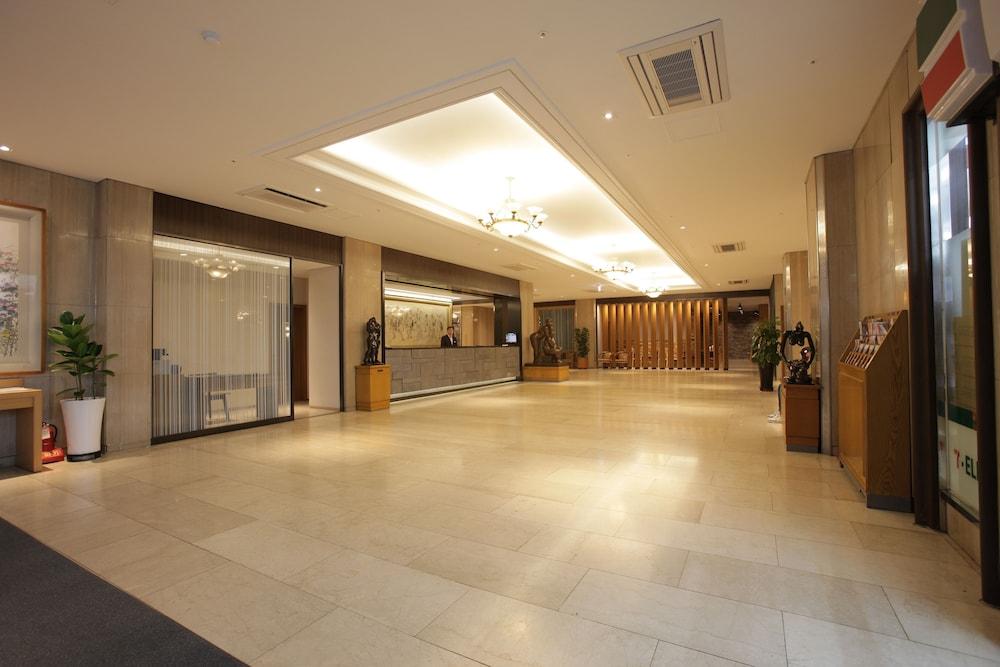 Busan Tourist Hotel — 6