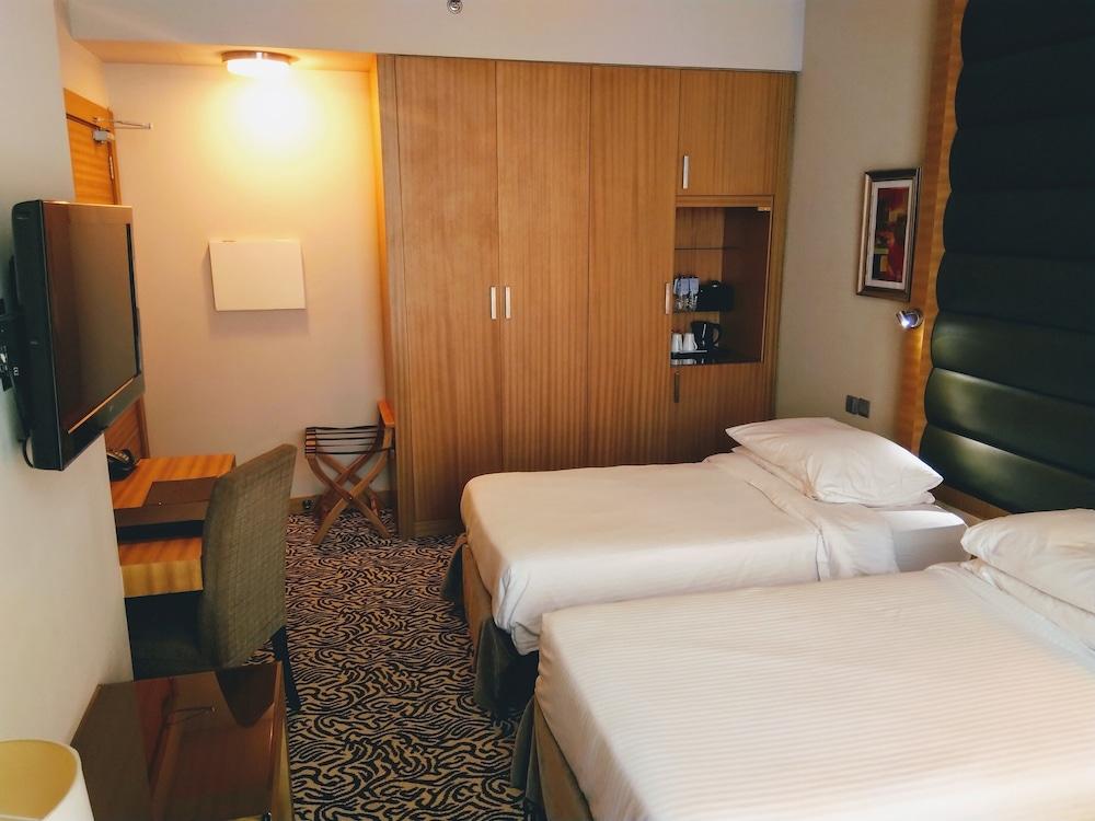 Copthorne Hotel Sharjah — 9