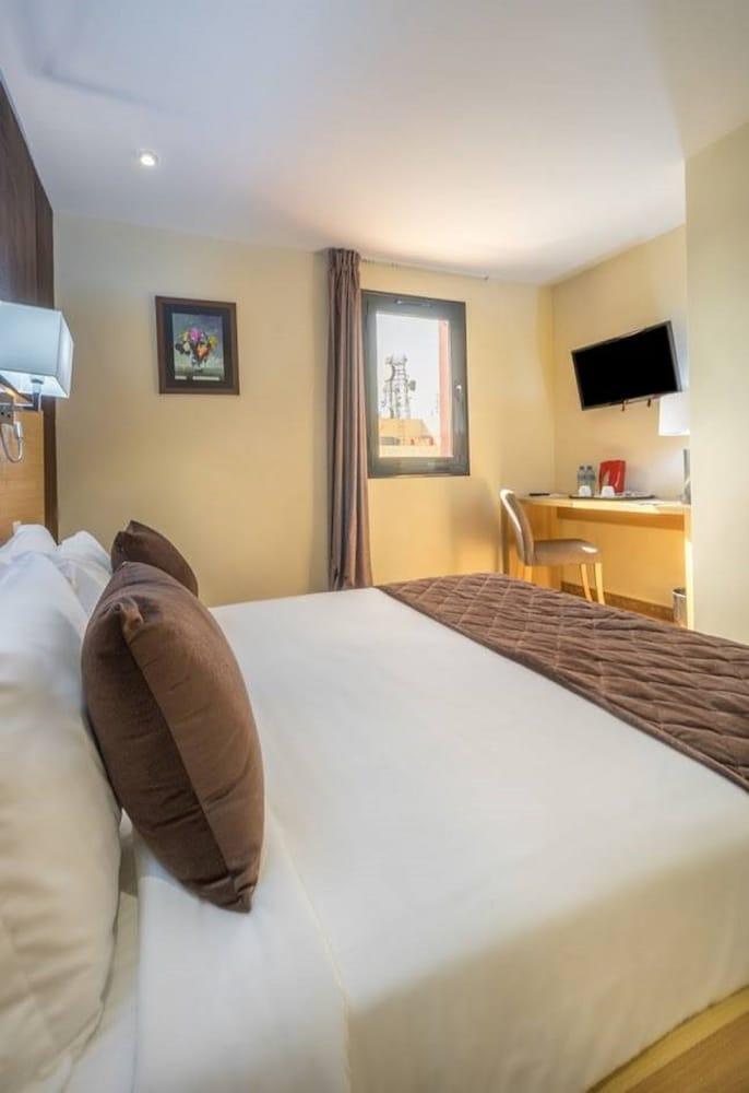 Liberte Hotels Oran — 9