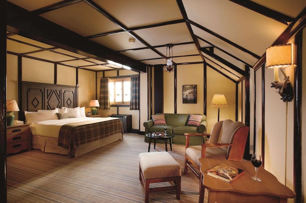 Fairmont Le Chateau Montebello 83742 — 10