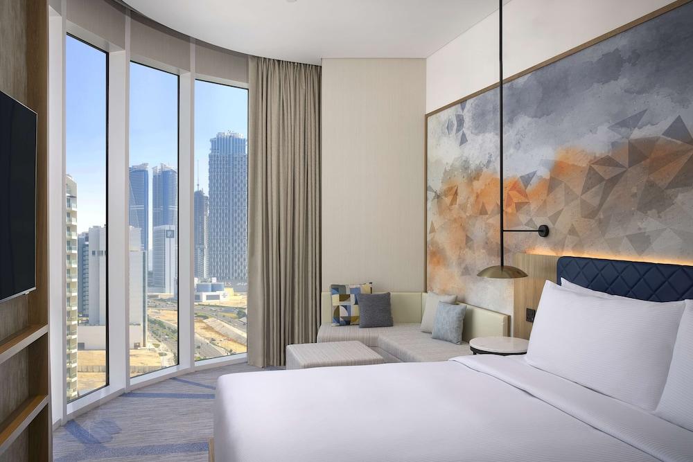 Hilton Garden Inn Dubai Business Bay — 10