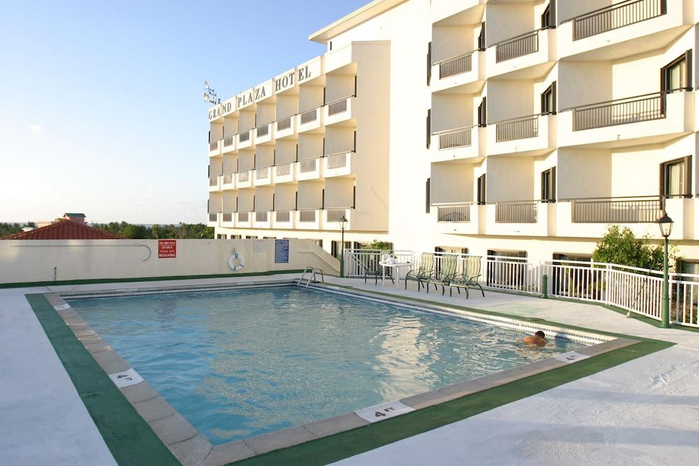 Grand Plaza Hotel — 3