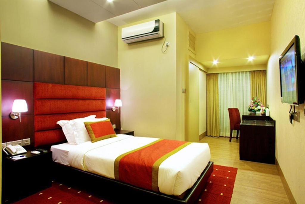 West Park Inn — 7