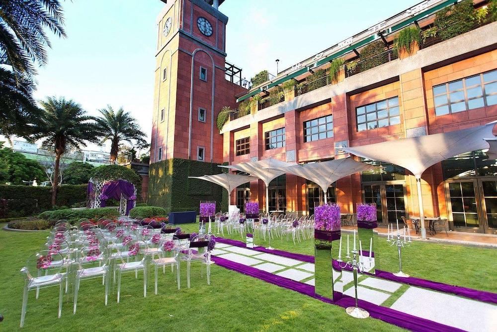 GRAND VICTORIA HOTEL 882355 — 7