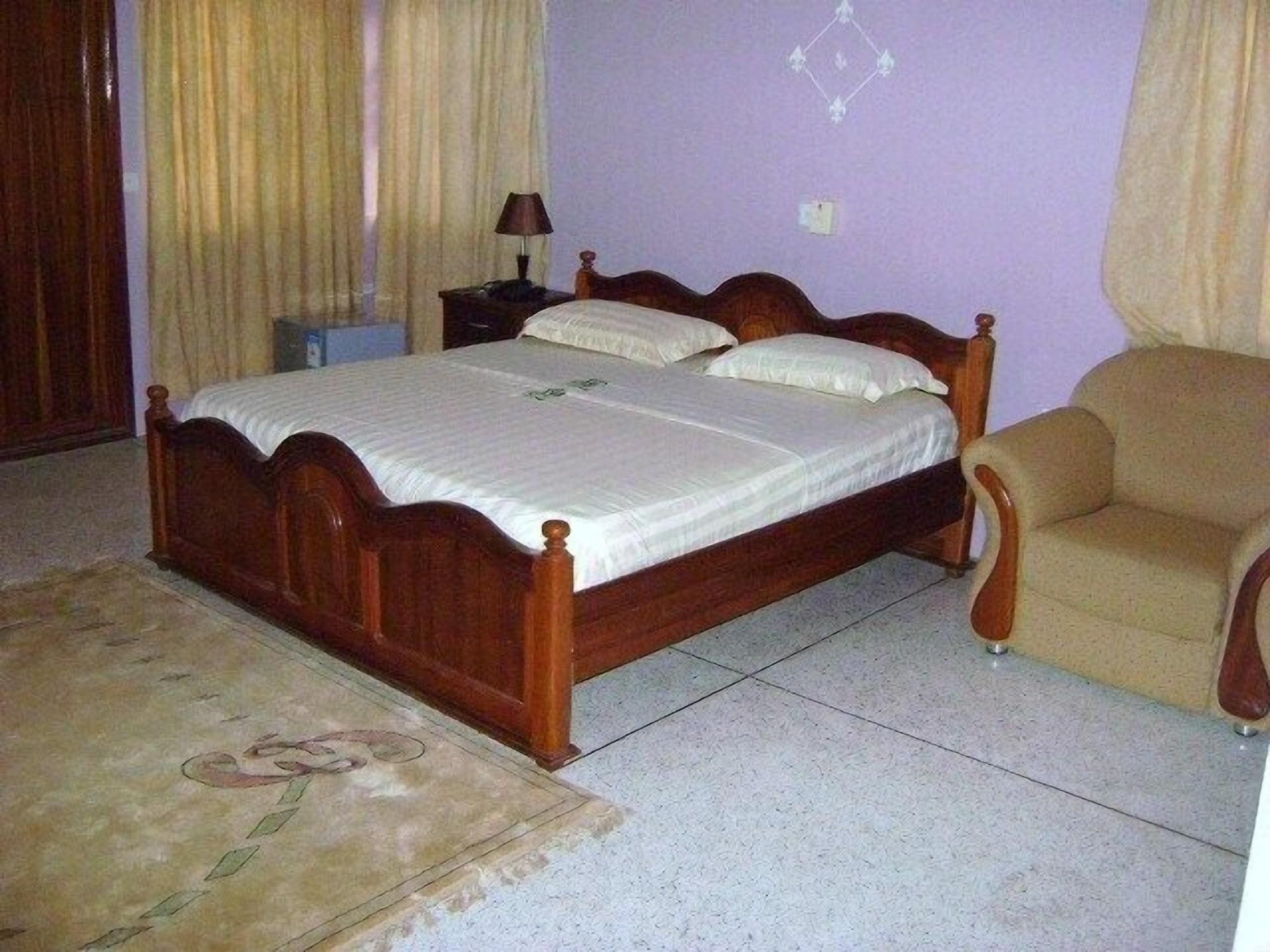 East Airport Guesthouse 1212088 — 7