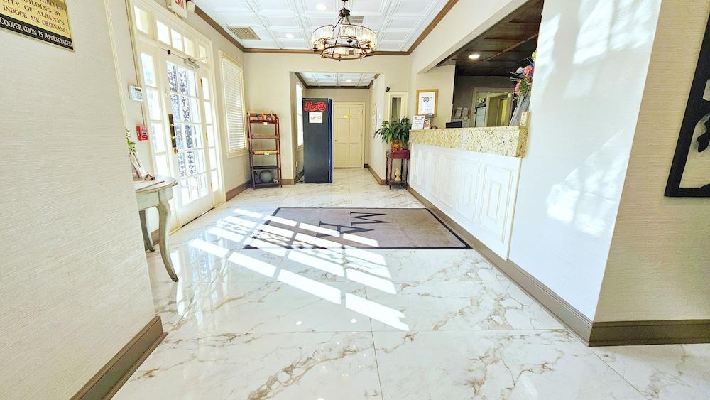 Merry Acres Inn — 8